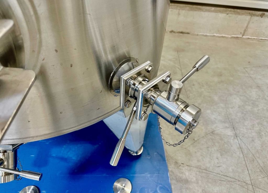 Sonstige Obsttechnik & Weinbautechnik tip Sonstige | Cuve inox 316L - Circuit nid d'abeilles - 10.9 H, Gebrauchtmaschine in Monteux (Poză 3)